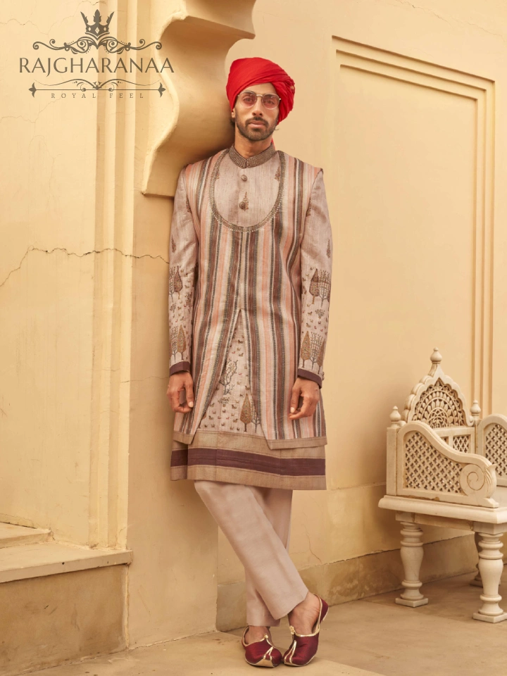Rajgharanaa Rajgharanaa bride dress for barat 5 Rajgharanaa bride dress for barat - Image 5