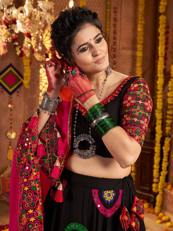 Rajgharanaa Stylish Black Chaniya Choli