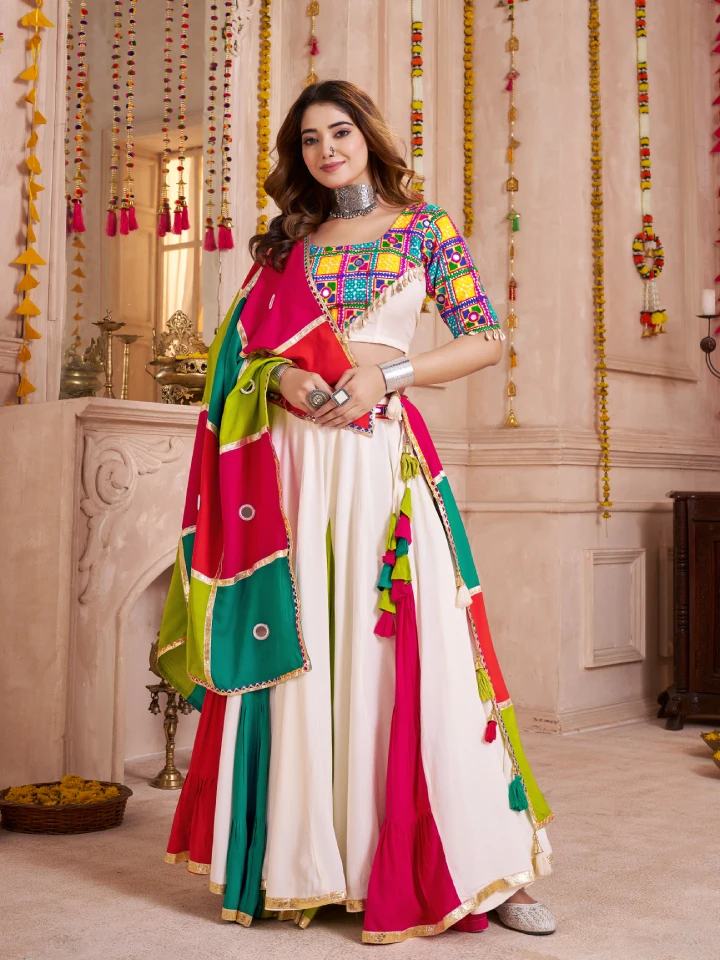 Rajgharanaa White Navratri Chaniya Choli 4 Rajgharanaa White Navratri Chaniya Choli - Image 4