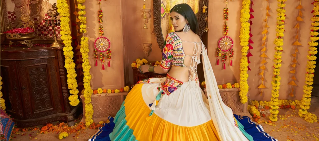 Rajgharanaa Chaniya Choli Dupatta Style